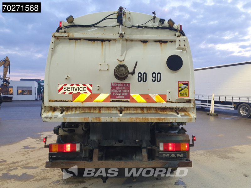 MAN LE 15.250 4X2 Eurovoirie Sweeper Manual Steelsuspension Euro 3 - سياره كنس شوارع: صور 3 MAN LE 15.250 4X2 Eurovoirie Sweeper Manual Steelsuspension Euro 3 - سياره كنس شوارع: صور 3