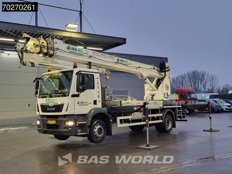 MAN TGM 18.250 4X2 44mtrs Böcker AK44/4000 Telescopic crane Manual Euro 6 - شاحنة كرين: صور 2 MAN TGM 18.250 4X2 44mtrs Böcker AK44/4000 Telescopic crane Manual Euro 6 - شاحنة كرين: صور 2