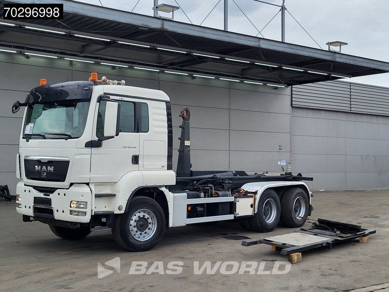 MAN TGS 33.440 6X4 25Ton AJK NHS25-5930 hooklift with 5th wheel Wechselsystem Manual Big-Axle Euro 5 - شاحنة ذات الخطاف: صور 1 MAN TGS 33.440 6X4 25Ton AJK NHS25-5930 hooklift with 5th wheel Wechselsystem Manual Big-Axle Euro 5 - شاحنة ذات الخطاف: صور 1