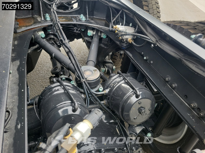 MAN TGS 40.400 6X4 NEW 6x4 chassis PTO Preparation Steelsuspension Big-Axle Automatic Euro 2 - الشاسيه شاحنة: صور 5 MAN TGS 40.400 6X4 NEW 6x4 chassis PTO Preparation Steelsuspension Big-Axle Automatic Euro 2 - الشاسيه شاحنة: صور 5