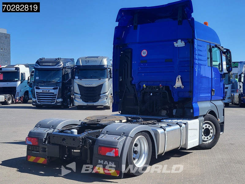 MAN TGX 18.460 4X2 XLX Mega Retarder 2x Tanks Standklima - شاحنة جرار: صور 5 MAN TGX 18.460 4X2 XLX Mega Retarder 2x Tanks Standklima - شاحنة جرار: صور 5