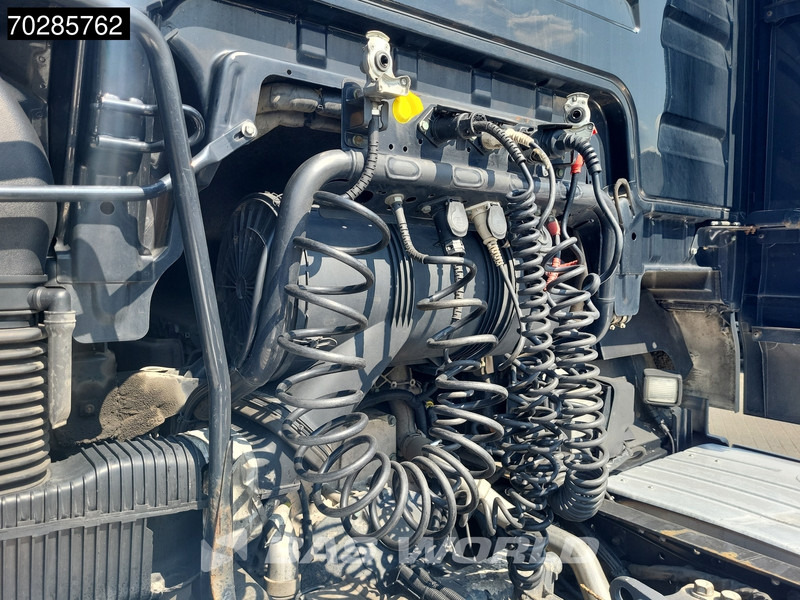 MAN TGX 18.460 4X2 XXL Mega Retarder 2xTanks Standklima Euro 6 - شاحنة جرار: صور 5 MAN TGX 18.460 4X2 XXL Mega Retarder 2xTanks Standklima Euro 6 - شاحنة جرار: صور 5