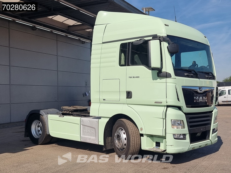 MAN TGX 18.460 TGX 4X2 XLX Retarder 2x Tanks - شاحنة جرار: صور 3 MAN TGX 18.460 TGX 4X2 XLX Retarder 2x Tanks - شاحنة جرار: صور 3