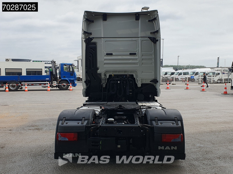 MAN TGX 18.470 4X2 GX Mega Retarder 2x Tanks - شاحنة جرار: صور 3 MAN TGX 18.470 4X2 GX Mega Retarder 2x Tanks - شاحنة جرار: صور 3