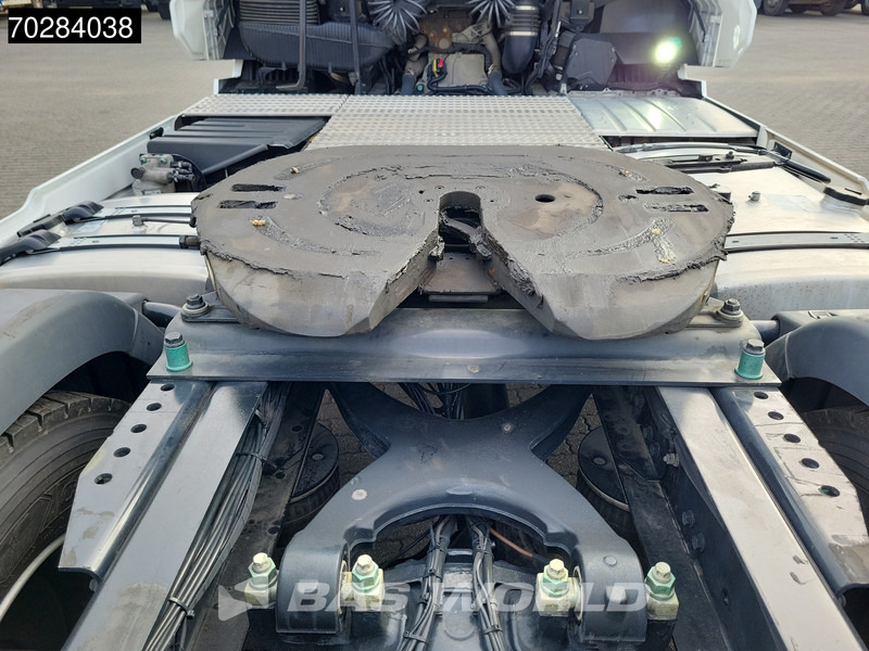 MAN TGX 18.480 4X2 GM Retarder Full-Air 2x Tanks Standklima LED - شاحنة جرار: صور 5 MAN TGX 18.480 4X2 GM Retarder Full-Air 2x Tanks Standklima LED - شاحنة جرار: صور 5