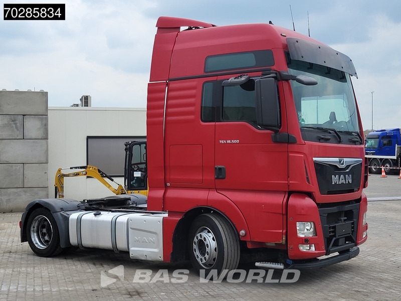 MAN TGX 18.500 4X2 Mega XXL Retarder 2xTanks Euro 6 - شاحنة جرار: صور 3 MAN TGX 18.500 4X2 Mega XXL Retarder 2xTanks Euro 6 - شاحنة جرار: صور 3