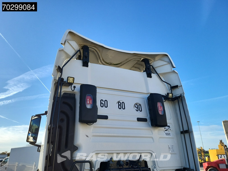 MAN TGX 18.500 4X2 XLX Retarder 2x Tanks - شاحنة جرار: صور 5 MAN TGX 18.500 4X2 XLX Retarder 2x Tanks - شاحنة جرار: صور 5