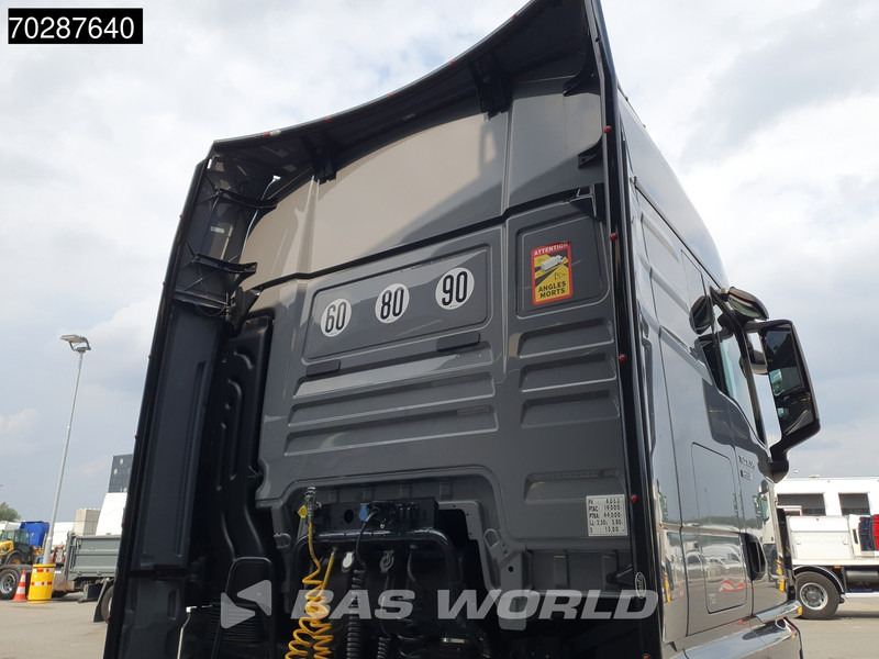 MAN TGX 18.520 4X2 Individual Lion S! GX Retarder Full-Air 2x Tanks Navi LED ACC Euro 6 - شاحنة جرار: صور 5 MAN TGX 18.520 4X2 Individual Lion S! GX Retarder Full-Air 2x Tanks Navi LED ACC Euro 6 - شاحنة جرار: صور 5