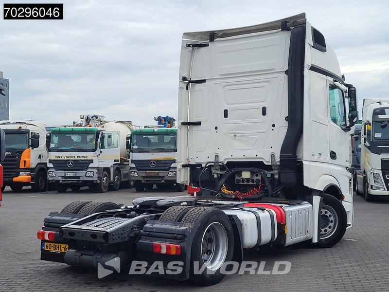 Mercedes-Benz Actros 1842 Actros 4X2 GigaSpace NL-Truck Mega 2xTanks ACC Standklima Euro 6 - شاحنة جرار: صور 5 Mercedes-Benz Actros 1842 Actros 4X2 GigaSpace NL-Truck Mega 2xTanks ACC Standklima Euro 6 - شاحنة جرار: صور 5