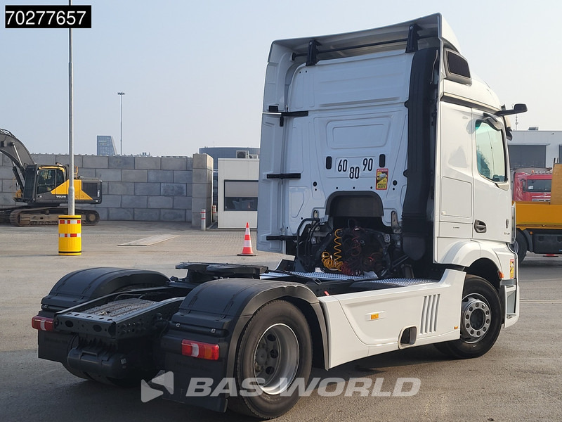 Mercedes-Benz Actros 1845 4X2 StreamSpace Retrader MirrorCam - شاحنة جرار: صور 5 Mercedes-Benz Actros 1845 4X2 StreamSpace Retrader MirrorCam - شاحنة جرار: صور 5