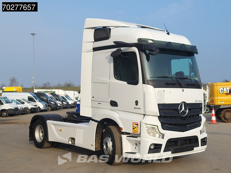 Mercedes-Benz Actros 1845 4X2 StreamSpace Retrader MirrorCam - شاحنة جرار: صور 3 Mercedes-Benz Actros 1845 4X2 StreamSpace Retrader MirrorCam - شاحنة جرار: صور 3