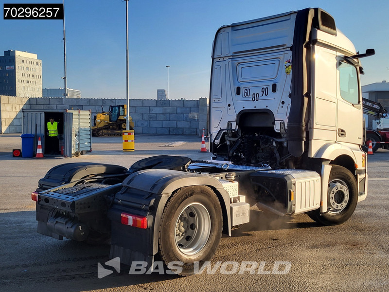 Mercedes-Benz Actros 1846 Actros 4X2 StreamSpace Compressor MirrorCam Navi Euro 6 - شاحنة جرار: صور 5 Mercedes-Benz Actros 1846 Actros 4X2 StreamSpace Compressor MirrorCam Navi Euro 6 - شاحنة جرار: صور 5
