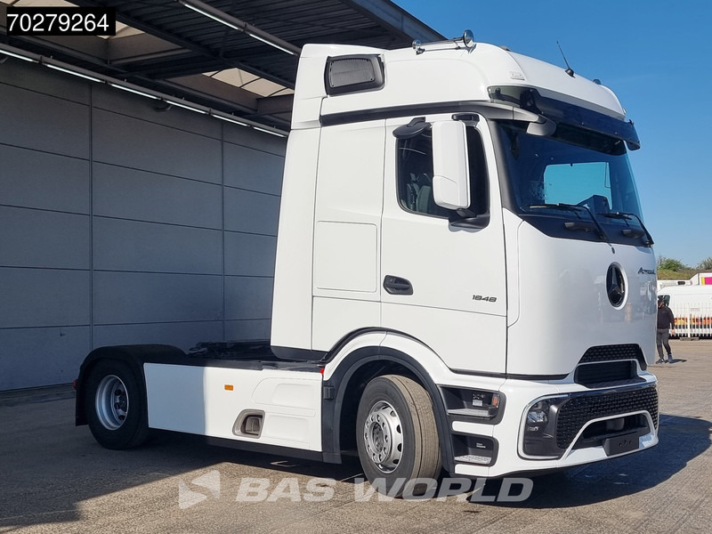 Mercedes-Benz Actros 1848 Actros 4X2 NEW! ProCabin-Big 2x Tanks Standklima Navi SmartTacho2 - شاحنة جرار: صور 3 Mercedes-Benz Actros 1848 Actros 4X2 NEW! ProCabin-Big 2x Tanks Standklima Navi SmartTacho2 - شاحنة جرار: صور 3
