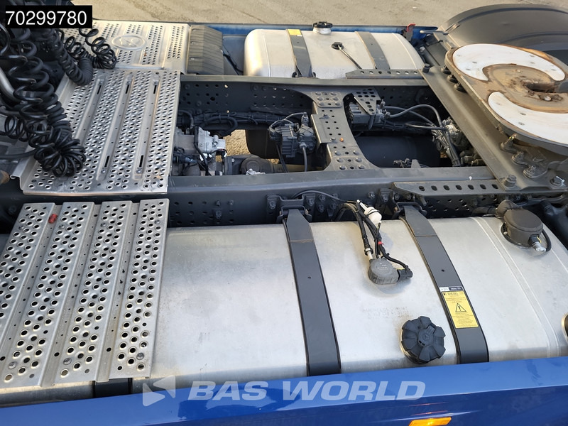 تأجير Mercedes-Benz Actros 1851 4X2 BigSpace Retarder 2x Tanks Full-Air Standklima Mercedes-Benz Actros 1851 4X2 BigSpace Retarder 2x Tanks Full-Air Standklima: صور 8 تأجير Mercedes-Benz Actros 1851 4X2 BigSpace Retarder 2x Tanks Full-Air Standklima Mercedes-Benz Actros 1851 4X2 BigSpace Retarder 2x Tanks Full-Air Standklima: صور 8