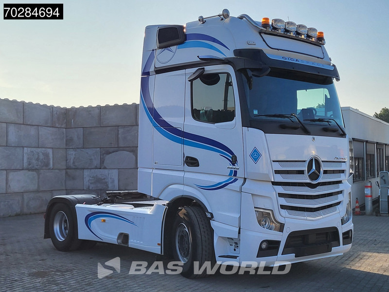 Mercedes-Benz Actros 1945 4X2 GigaSpace 2x Tanks Full-Air Navi MirrorCam ACC - شاحنة جرار: صور 3 Mercedes-Benz Actros 1945 4X2 GigaSpace 2x Tanks Full-Air Navi MirrorCam ACC - شاحنة جرار: صور 3