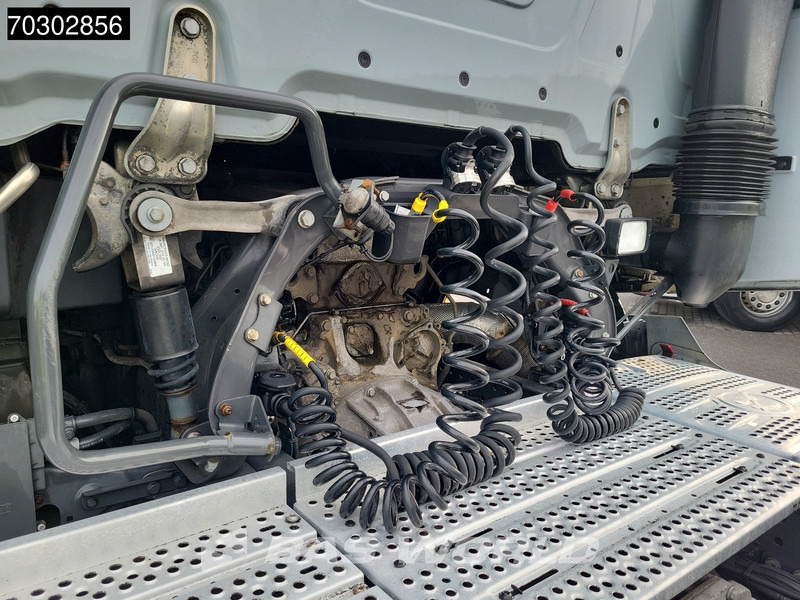 شاحنة جرار Mercedes-Benz Actros 1951 Actros 4X2 BigSpace 2x Tanks Leder 70% Tyres: صور 12