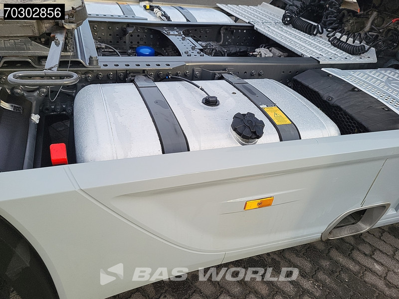 شاحنة جرار Mercedes-Benz Actros 1951 Actros 4X2 BigSpace 2x Tanks Leder 70% Tyres: صور 14