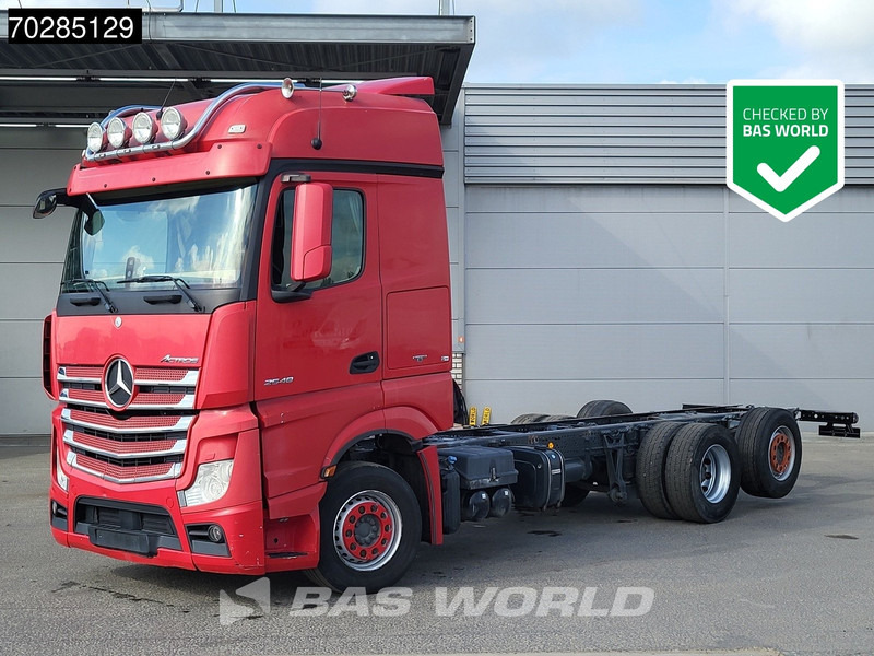 Mercedes-Benz Actros 2548 Actros 6X2 BigSpace Retarder PTO Liftachse Xenon ACC Navi Euro 6 - الشاسيه شاحنة: صور 1 Mercedes-Benz Actros 2548 Actros 6X2 BigSpace Retarder PTO Liftachse Xenon ACC Navi Euro 6 - الشاسيه شاحنة: صور 1