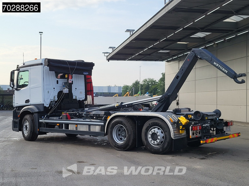 Mercedes-Benz Actros 2745 6X2 New! Meiller RS21.70 Abrollkipper Retarder Lift-Lenk Asche Navi Automatic - شاحنة ذات الخطاف: صور 5 Mercedes-Benz Actros 2745 6X2 New! Meiller RS21.70 Abrollkipper Retarder Lift-Lenk Asche Navi Automatic - شاحنة ذات الخطاف: صور 5