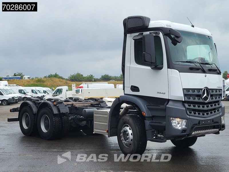 Mercedes-Benz Arocs 3342 6X4 NEW 6x4 chassis Big-Axle Automatic Steel suspension Euro 3 - الشاسيه شاحنة: صور 3 Mercedes-Benz Arocs 3342 6X4 NEW 6x4 chassis Big-Axle Automatic Steel suspension Euro 3 - الشاسيه شاحنة: صور 3