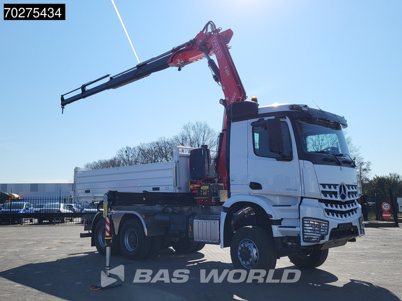 Mercedes-Benz Arocs 3348 6X6 Fassi F255A.2.24 xe-dynamic Kran Dreiseitenkipper Navi Euro 6 - قلابات, شاحنة كرين: صور 3 Mercedes-Benz Arocs 3348 6X6 Fassi F255A.2.24 xe-dynamic Kran Dreiseitenkipper Navi Euro 6 - قلابات, شاحنة كرين: صور 3