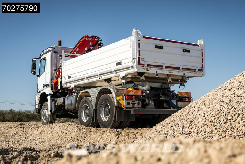 Mercedes-Benz Arocs 3348 6X6 Full Steel Retarder Fassi 25T/M Crane Kran Euro 6 - قلابات, شاحنة كرين: صور 5 Mercedes-Benz Arocs 3348 6X6 Full Steel Retarder Fassi 25T/M Crane Kran Euro 6 - قلابات, شاحنة كرين: صور 5