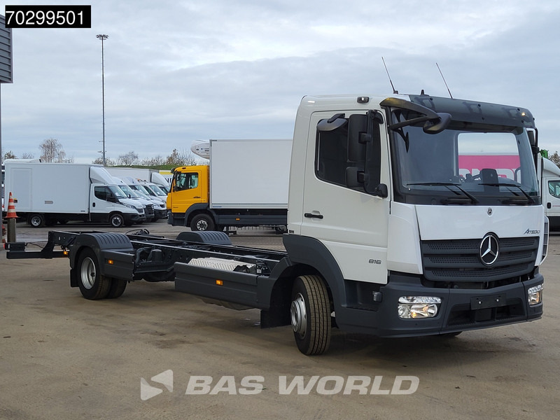 Mercedes-Benz Atego 816 Atego 4X2 LIKE NEW 8tons chassis Automatic PTO Euro 6 - الشاسيه شاحنة: صور 3 Mercedes-Benz Atego 816 Atego 4X2 LIKE NEW 8tons chassis Automatic PTO Euro 6 - الشاسيه شاحنة: صور 3