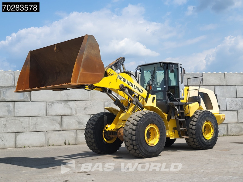 New Holland W270 - اللودر بعجل: صور 3 New Holland W270 - اللودر بعجل: صور 3