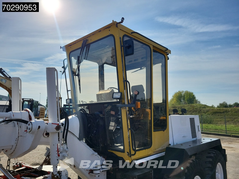 O & K F106 ENGINE PROBLEMS - NOT DRIVABLE - آلة تسوية الأرض: صور 5 O & K F106 ENGINE PROBLEMS - NOT DRIVABLE - آلة تسوية الأرض: صور 5