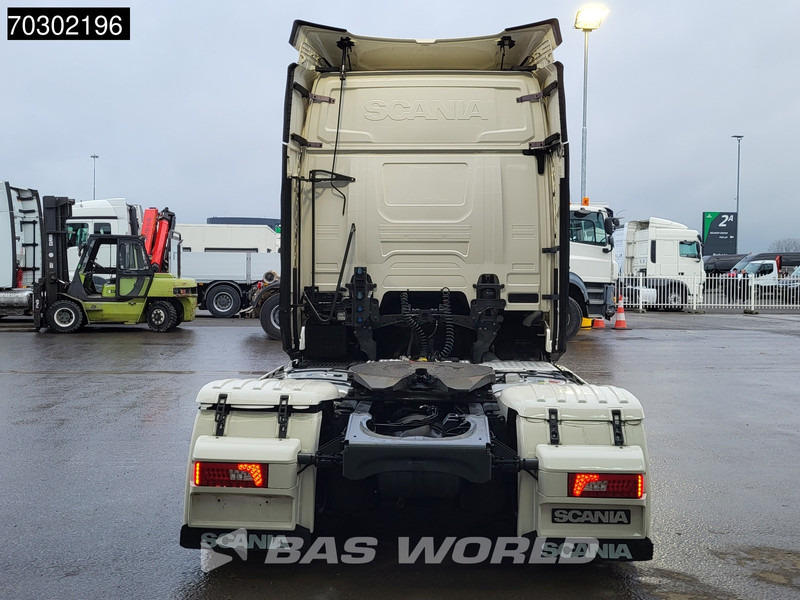 Scania R450 4X2 Mega Retarder 2x Tanks Standklima - شاحنة جرار: صور 3 Scania R450 4X2 Mega Retarder 2x Tanks Standklima - شاحنة جرار: صور 3