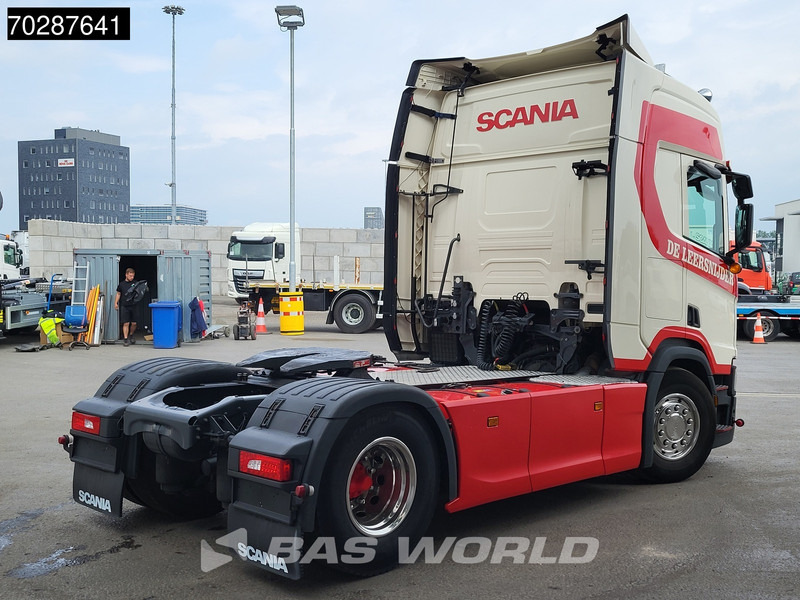 شاحنة جرار Scania R450 4X2 Retarder 2x Tanks Standklima LED Navi: صور 5