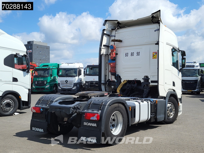 Scania R450 4X2 Retarder 2xTanks Standklima Euro 6 - شاحنة جرار: صور 5 Scania R450 4X2 Retarder 2xTanks Standklima Euro 6 - شاحنة جرار: صور 5