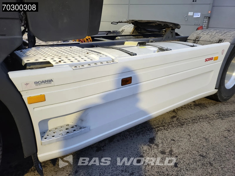 شاحنة جرار Scania R450 R 4X2 Retarder PTO Standklima Alcoa's: صور 16 شاحنة جرار Scania R450 R 4X2 Retarder PTO Standklima Alcoa's: صور 16