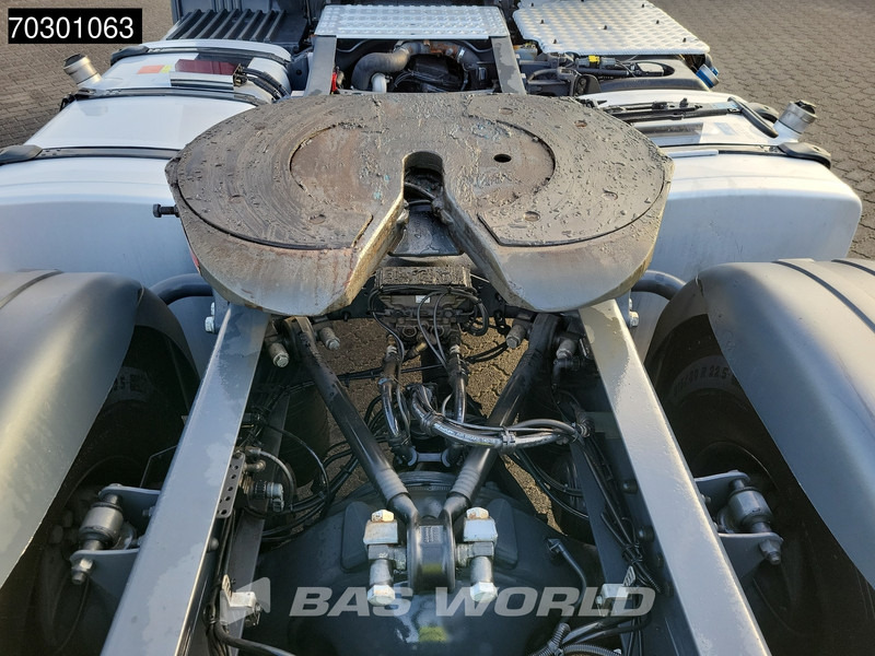 شاحنة جرار Scania R520 4X2 3-Pedals Retarder PTO 2x Tanks Full-Air Alcoa: صور 6