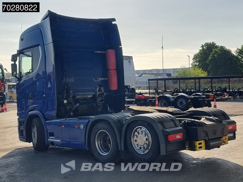 Scania S520 6X2 Retarder 2x Tanks Liftachse Navi LED - شاحنة جرار: صور 2 Scania S520 6X2 Retarder 2x Tanks Liftachse Navi LED - شاحنة جرار: صور 2