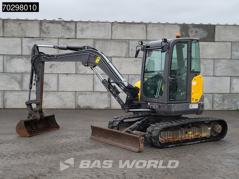 Volvo ECR50 D 3 BUCKETS - حفارة مصغرة: صور 3 Volvo ECR50 D 3 BUCKETS - حفارة مصغرة: صور 3