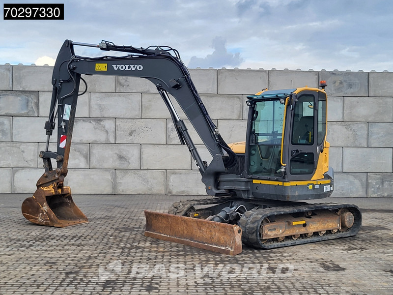 Volvo ECR88 D A/C - 3 BUCKETS - حفارة مصغرة: صور 3 Volvo ECR88 D A/C - 3 BUCKETS - حفارة مصغرة: صور 3