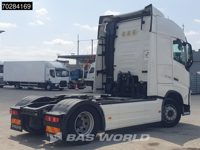 Volvo FH 460 FH 4X2 Globetrotter VEB+ Euro 6 - شاحنة جرار: صور 5 Volvo FH 460 FH 4X2 Globetrotter VEB+ Euro 6 - شاحنة جرار: صور 5