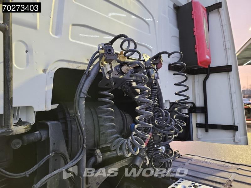 Volvo FH 460 FH 4X2 NL-Truck Globetrotter 2x tank - شاحنة جرار: صور 5 Volvo FH 460 FH 4X2 NL-Truck Globetrotter 2x tank - شاحنة جرار: صور 5