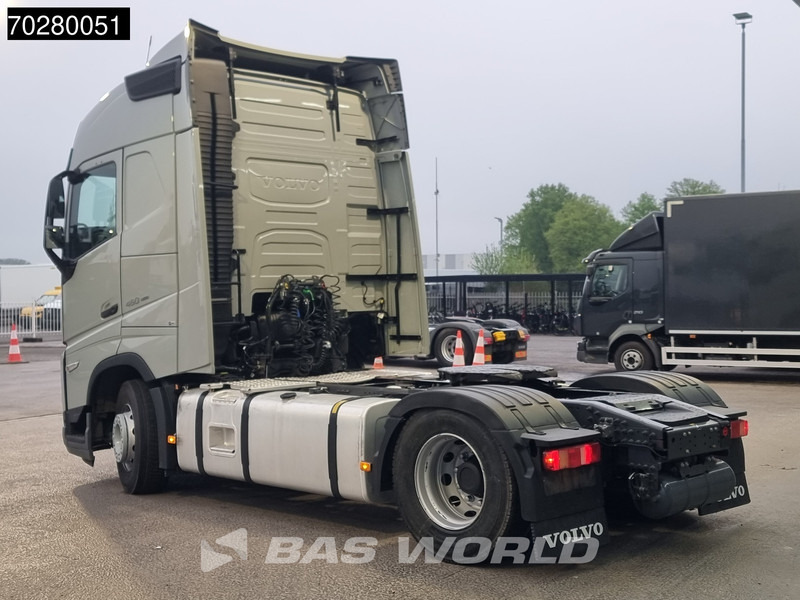 Volvo FH 460 FH 4X2 VEB+ 2x Tanks LED ACC - شاحنة جرار: صور 2 Volvo FH 460 FH 4X2 VEB+ 2x Tanks LED ACC - شاحنة جرار: صور 2