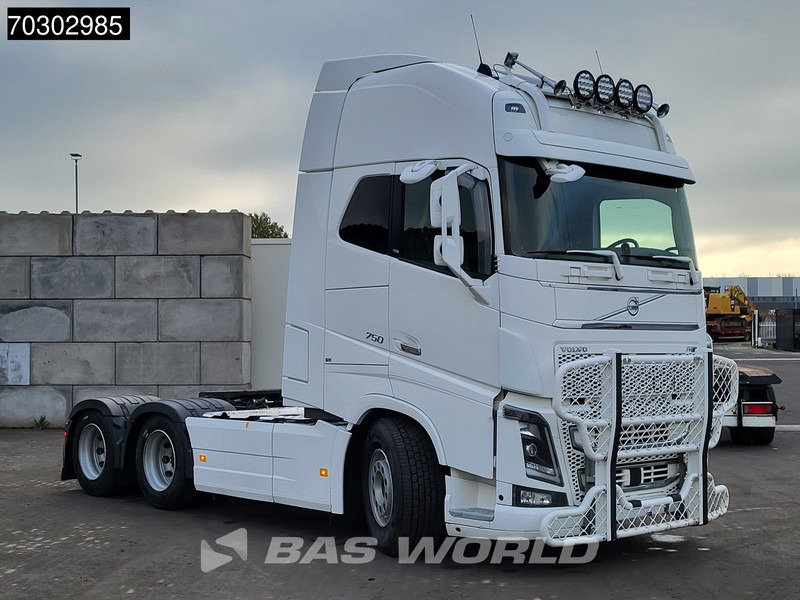 Volvo FH16 750 FH16 6X4 XL Retarder Full-Air 2xTanks Hydraulik - شاحنة جرار: صور 3 Volvo FH16 750 FH16 6X4 XL Retarder Full-Air 2xTanks Hydraulik - شاحنة جرار: صور 3