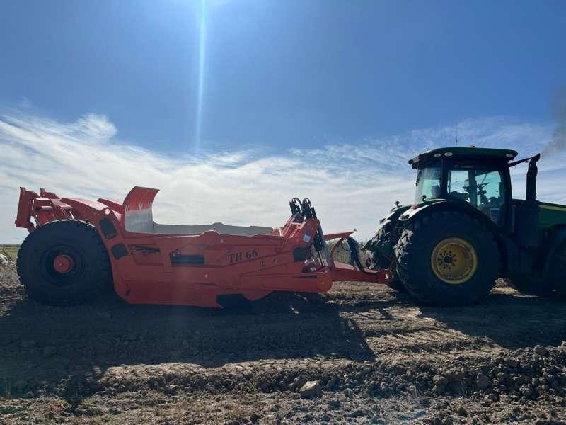 Agrotécnica TH66 - ماكينات التسوية: صور 1 Agrotécnica TH66 - ماكينات التسوية: صور 1
