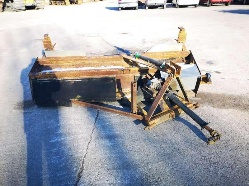 BALAIS 3 POINTS - مكنسة: صور 1 BALAIS 3 POINTS - مكنسة: صور 1