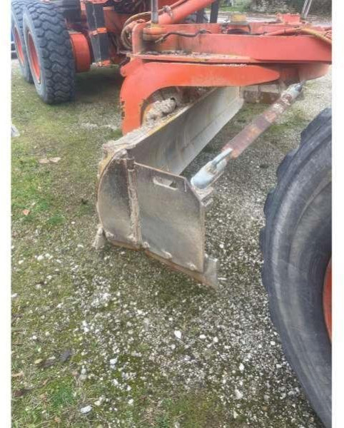 Caterpillar 140H EQUIPEE 3D - آلة تسوية الأرض: صور 4 Caterpillar 140H EQUIPEE 3D - آلة تسوية الأرض: صور 4