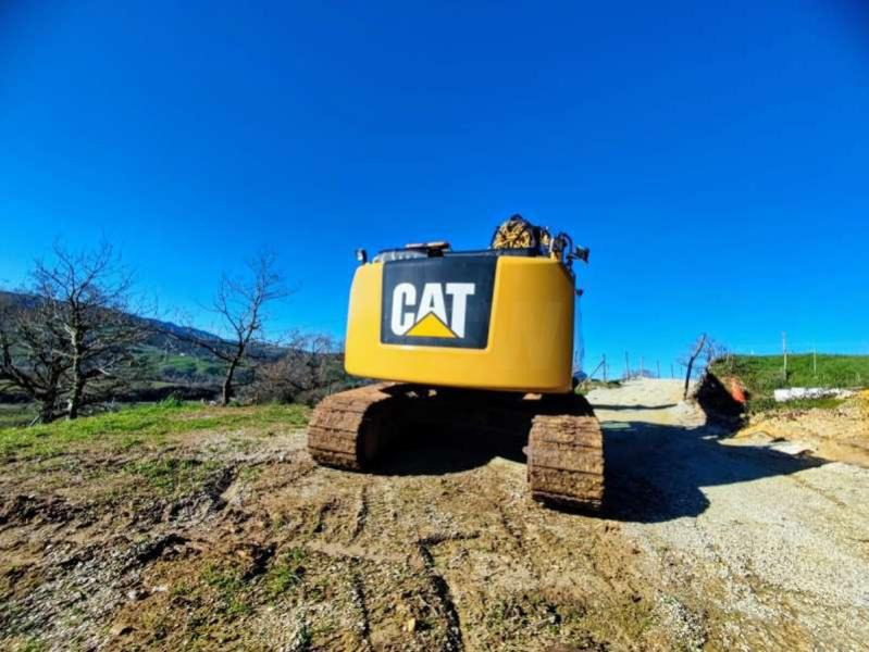 Caterpillar 320E LRR - حفارات زحافة: صور 4 Caterpillar 320E LRR - حفارات زحافة: صور 4