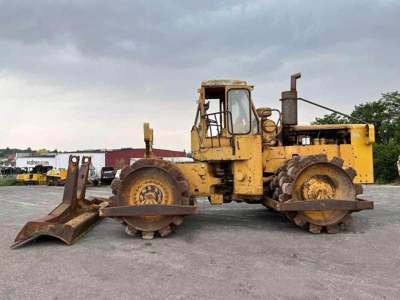 Caterpillar 825 + porte engins - مدماج: صور 4 Caterpillar 825 + porte engins - مدماج: صور 4
