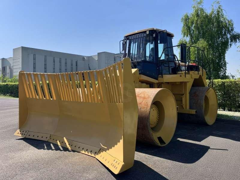 Caterpillar 826H - مدماج: صور 3 Caterpillar 826H - مدماج: صور 3