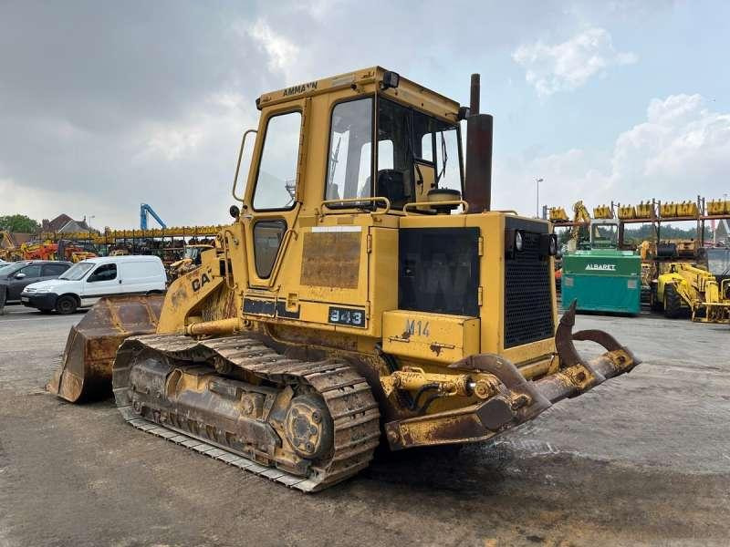 Caterpillar 943 - اللودر المجنزر: صور 5 Caterpillar 943 - اللودر المجنزر: صور 5