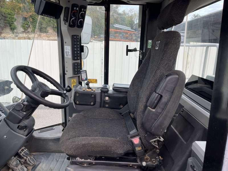 اللودر بعجل Caterpillar 962K: صور 39