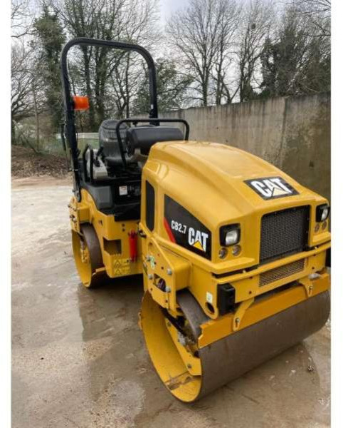 Caterpillar CB2.7 - مدحلة الأسفلت: صور 3 Caterpillar CB2.7 - مدحلة الأسفلت: صور 3
